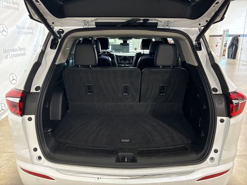 Used 2021 Buick Enclave Avenir w/ Avenir Technology Package image 7