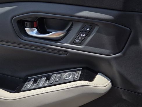 Used 2025 Honda Accord Touring image 20