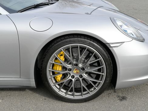 Used 2017 Porsche 911 Carrera 4S image 12