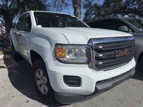 Used 2019 GMC Canyon 2WD Crew Cab w/ Convenience Package image 2