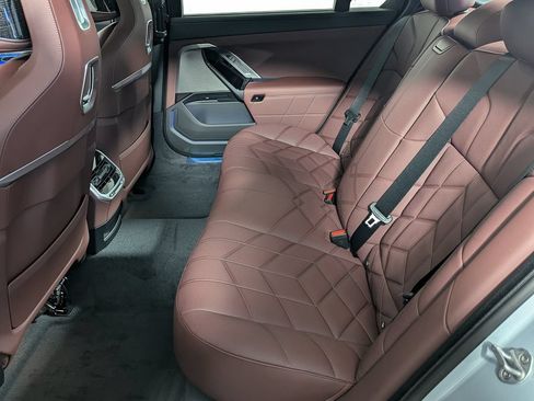 New 2026 BMW 740i xDrive AWD/4WD image 41