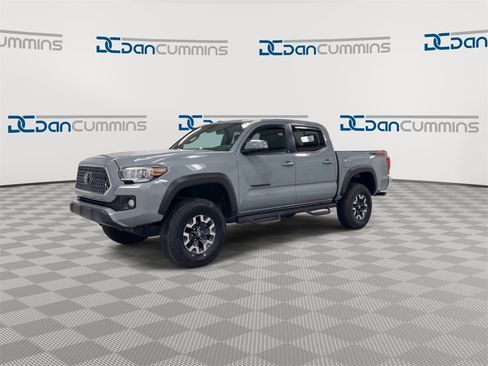 Used 2019 Toyota Tacoma TRD Off-Road image 4