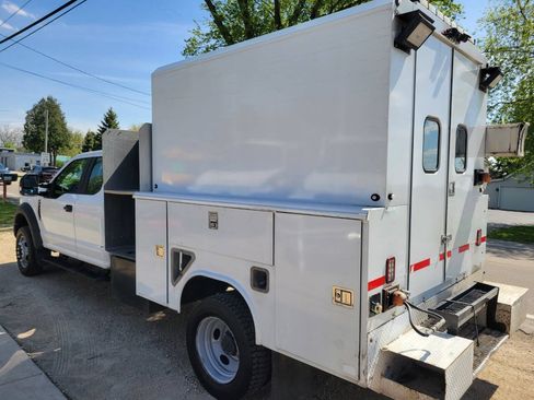 Used 2017 Ford F550 4x4 SuperCab Super Duty image 11