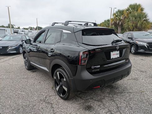 New 2026 Nissan Kicks SR FWD image 5