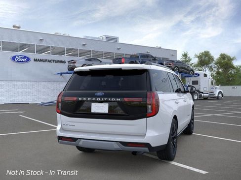 New 2026 Ford Expedition Platinum w/ Driver's Package AWD/4WD image 8