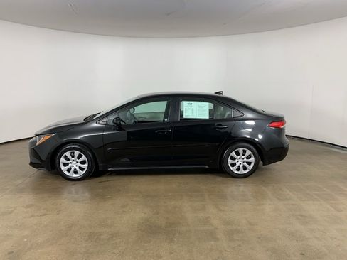 Used 2021 Toyota Corolla LE w/ Body Protection Package (TMS) FWD image 16
