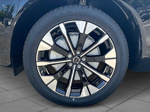 New 2026 Volvo XC60 B5 Ultra w/ Protection Package Premier image 15