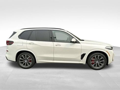 New 2026 BMW X5 xDrive50e w/ M Sport Package AWD/4WD image 2