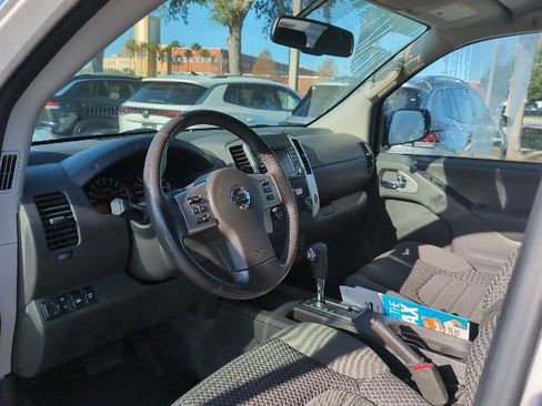Used 2018 Nissan Frontier SV w/ Value Truck Package image 8