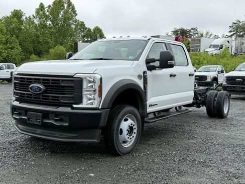 New 2025 Ford F550 4x4 Crew Cab Super Duty image 5