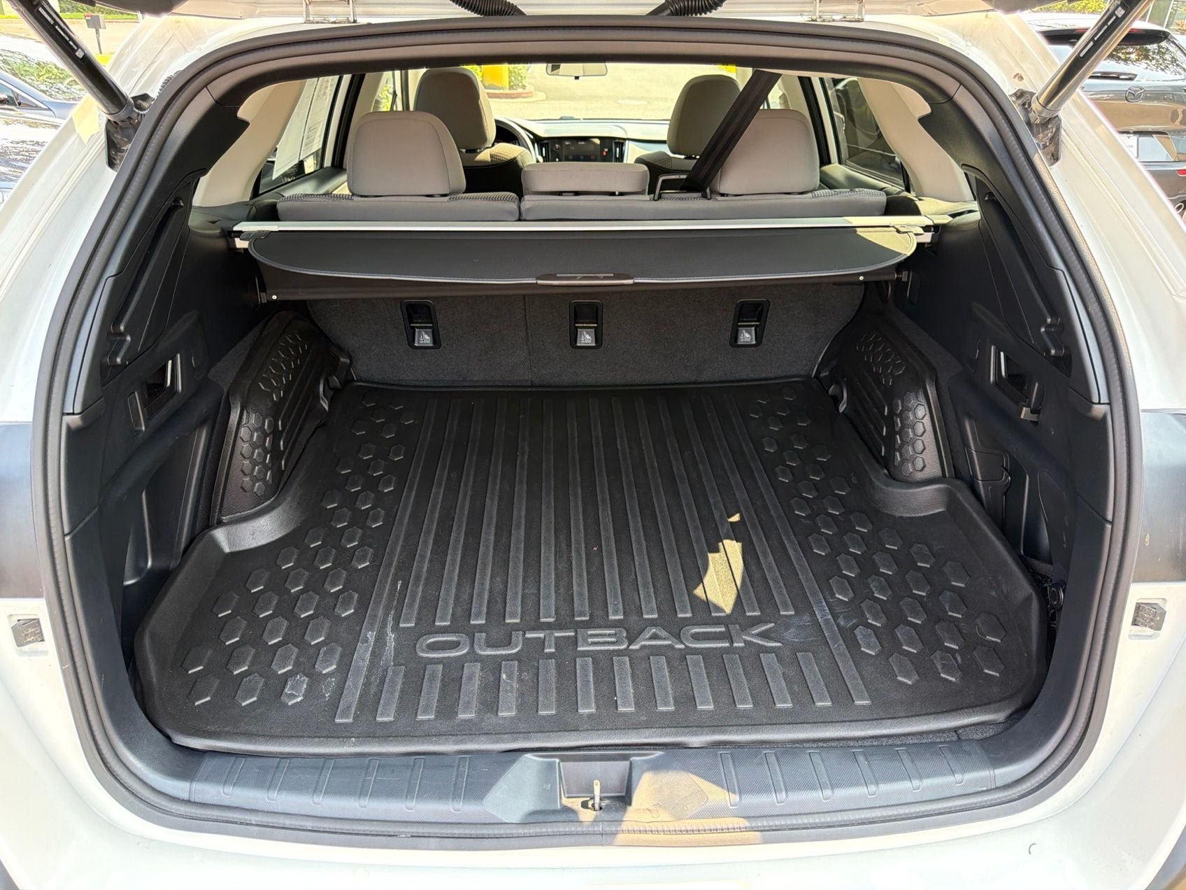 Used 2022 Subaru Outback Premium AWD/4WD image 11