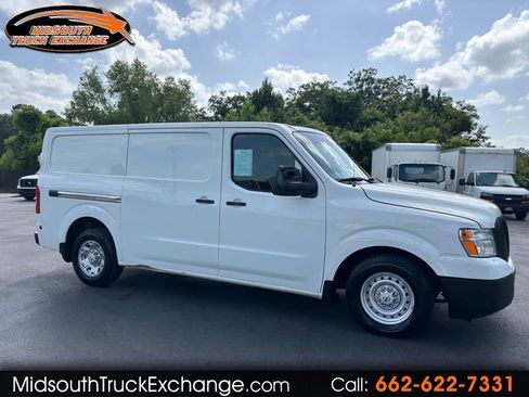 Used 2021 Nissan NV 2500 SV RWD image 1