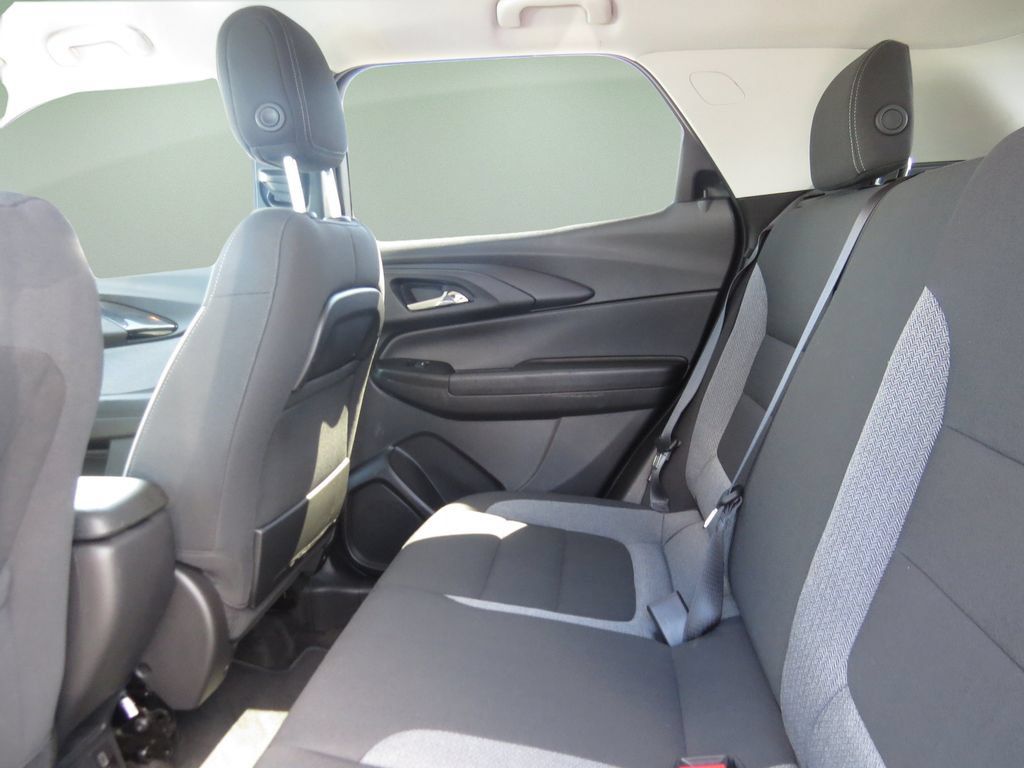 Certified 2023 Chevrolet TrailBlazer LT w/ Convenience Package FWD image 27