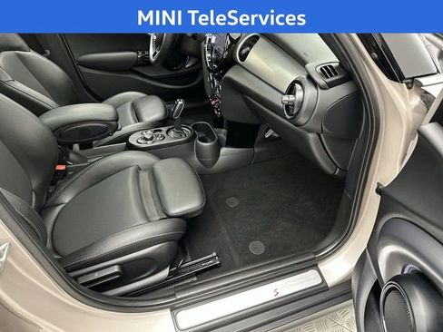Used 2022 MINI Cooper S w/ Premium Package image 28