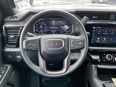 Used 2025 GMC Sierra 3500 AT4 w/ AT4 Premium Plus Package image 5