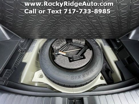 Used 2024 Toyota RAV4 LE image 29