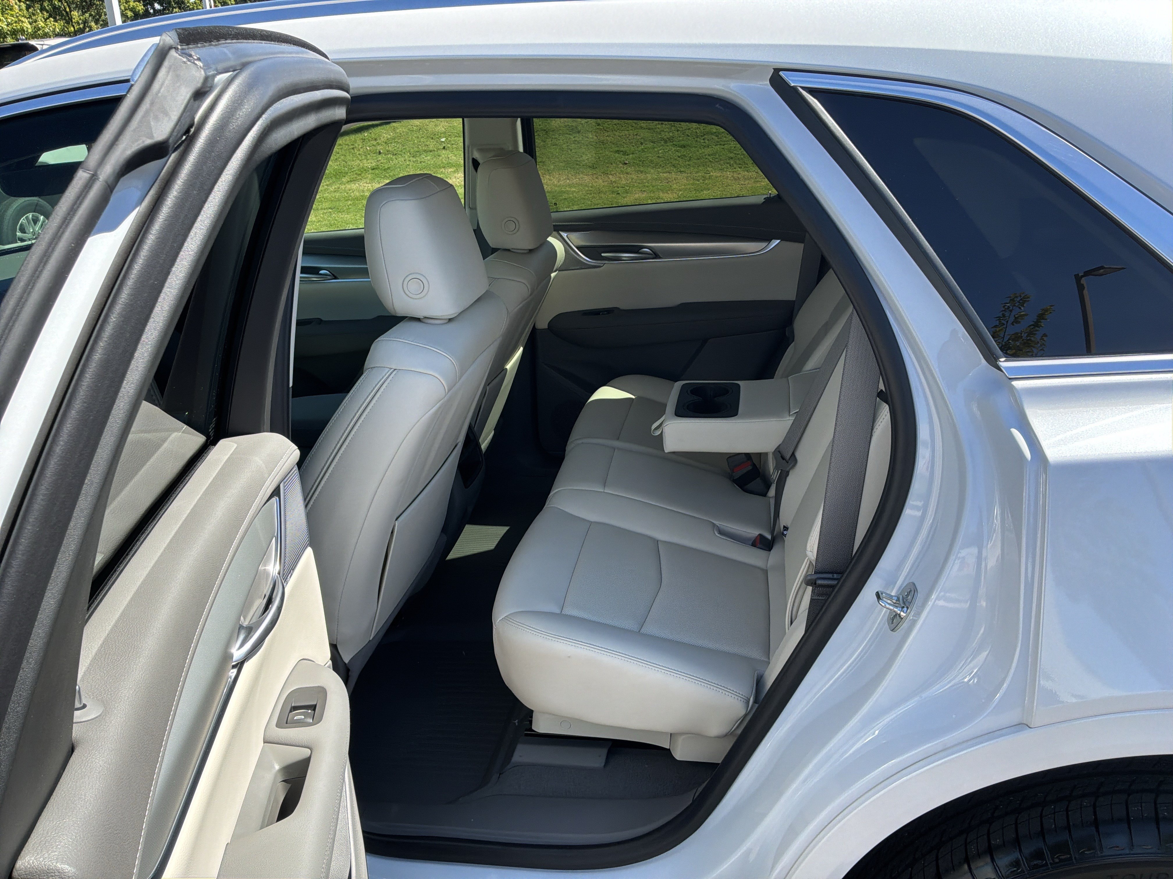 Used 2026 Cadillac XT5 Premium Luxury w/ Driver Assist Package FWD image 31