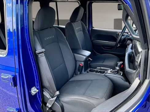 Used 2020 Jeep Wrangler Unlimited Sahara AWD/4WD image 7