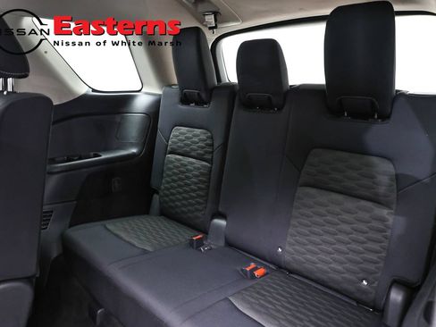 Used 2023 Nissan Pathfinder S AWD/4WD image 25