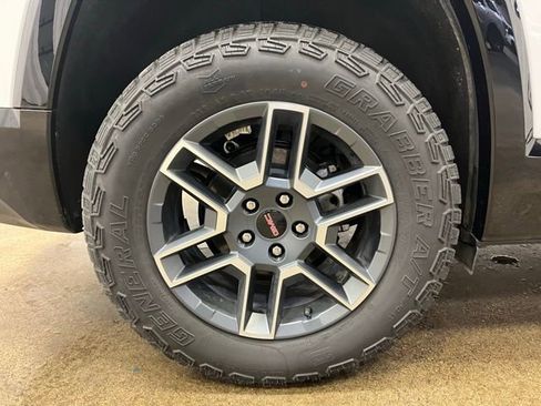 Used 2026 GMC Terrain AT4 w/ Convenience Package III image 30