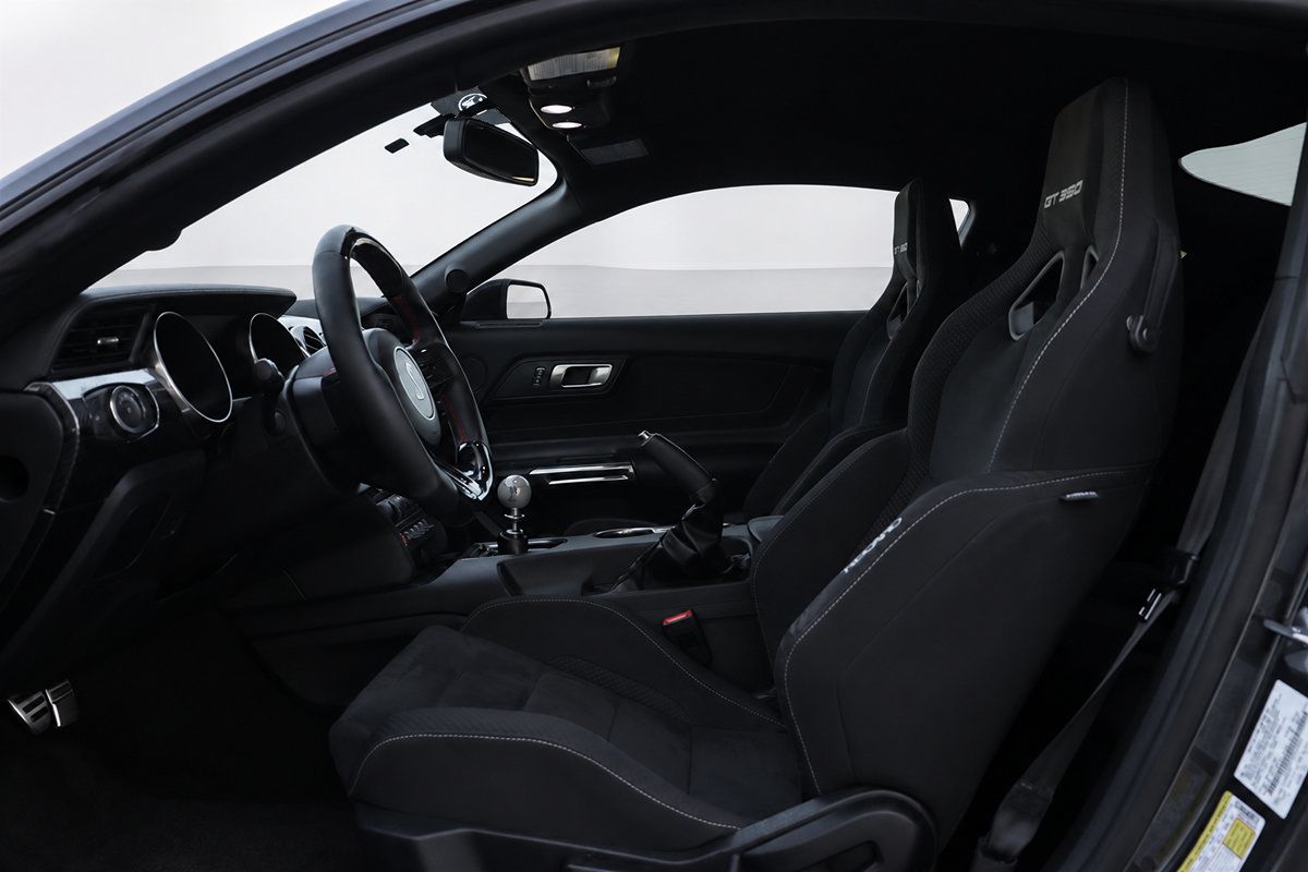Used 2018 Ford Mustang Shelby GT350 w/ Electronics Package RWD image 21