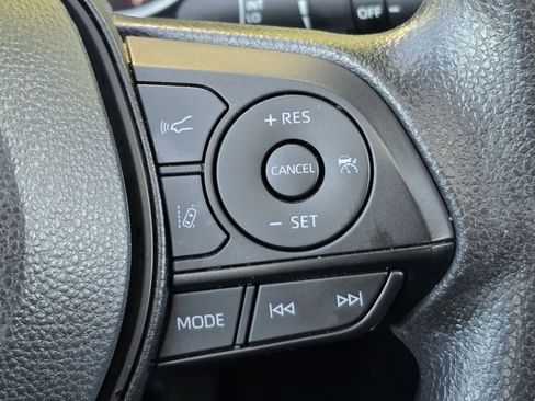 Used 2024 Toyota RAV4 XLE AWD/4WD image 15