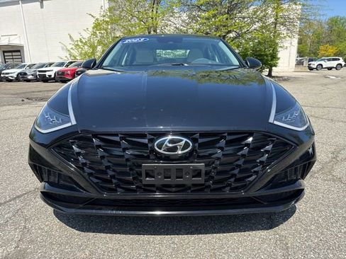 Used 2023 Hyundai Sonata SEL w/ Preferred Accessory Package FWD image 2