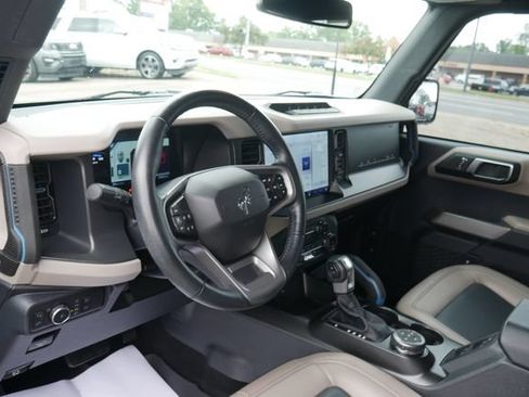 Used 2022 Ford Bronco Wildtrak AWD/4WD image 13