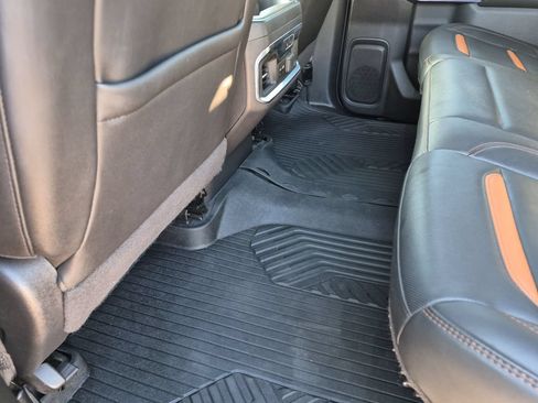 Used 2020 GMC Sierra 1500 AT4 w/ AT4 Premium Package AWD/4WD image 39