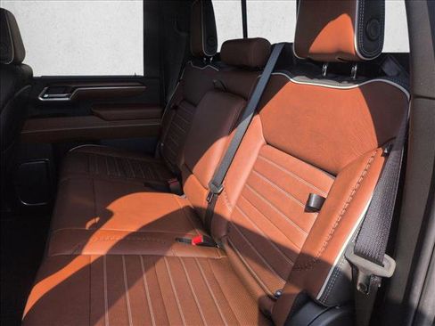 Used 2025 GMC Sierra 2500 Denali Ultimate image 20