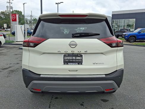 Certified 2023 Nissan Rogue SV w/ SV Premium B Package AWD/4WD image 6