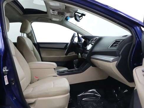 Used 2015 Subaru Outback 2.5i Premium image 11