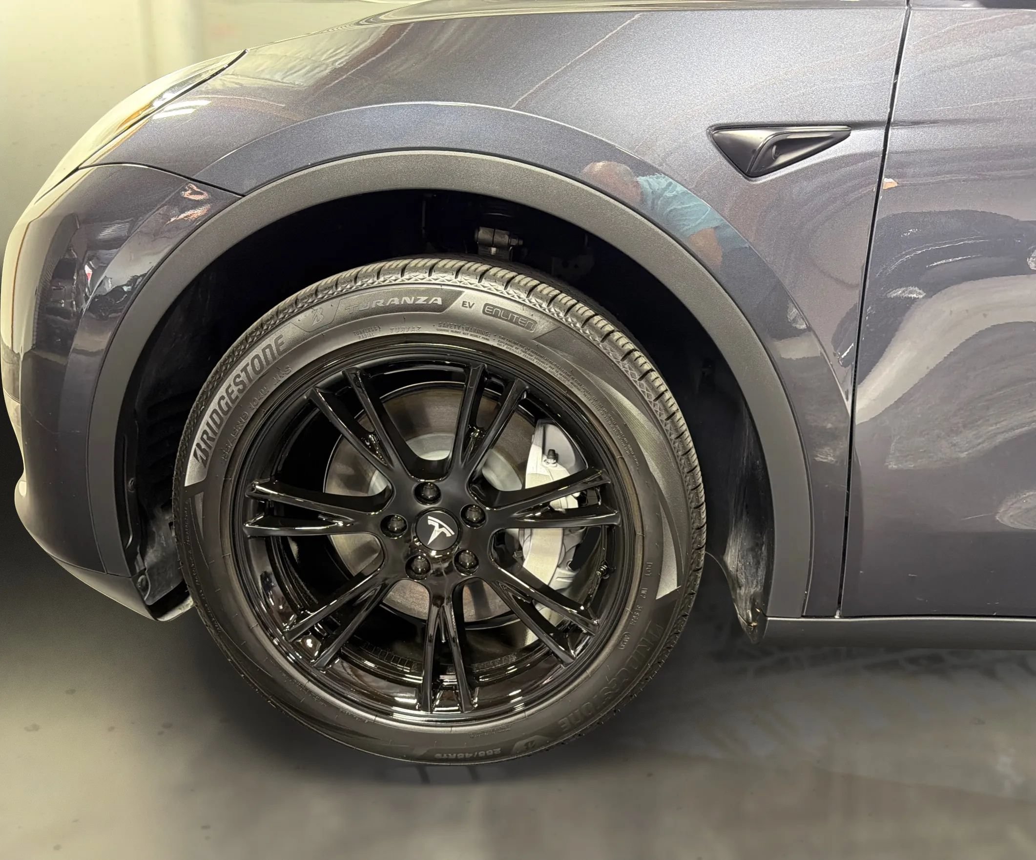 Used 2024 Tesla Model Y Long Range AWD/4WD image 20