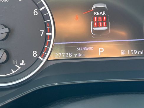 Used 2025 Nissan Pathfinder SV FWD image 45