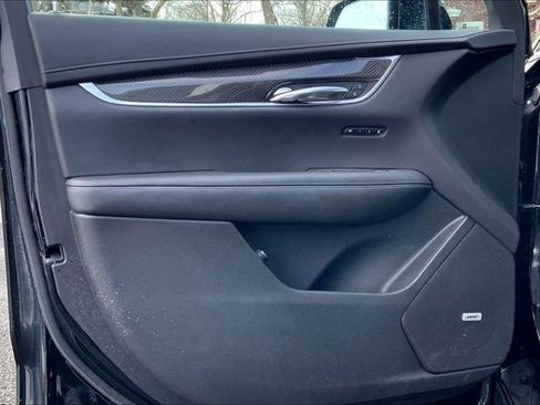 Used 2020 Cadillac XT6 Sport image 23