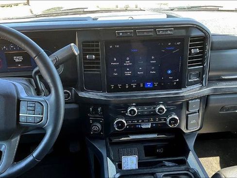 Certified 2024 Ford F250 Lariat w/ Tremor Off-Road Package AWD/4WD image 5