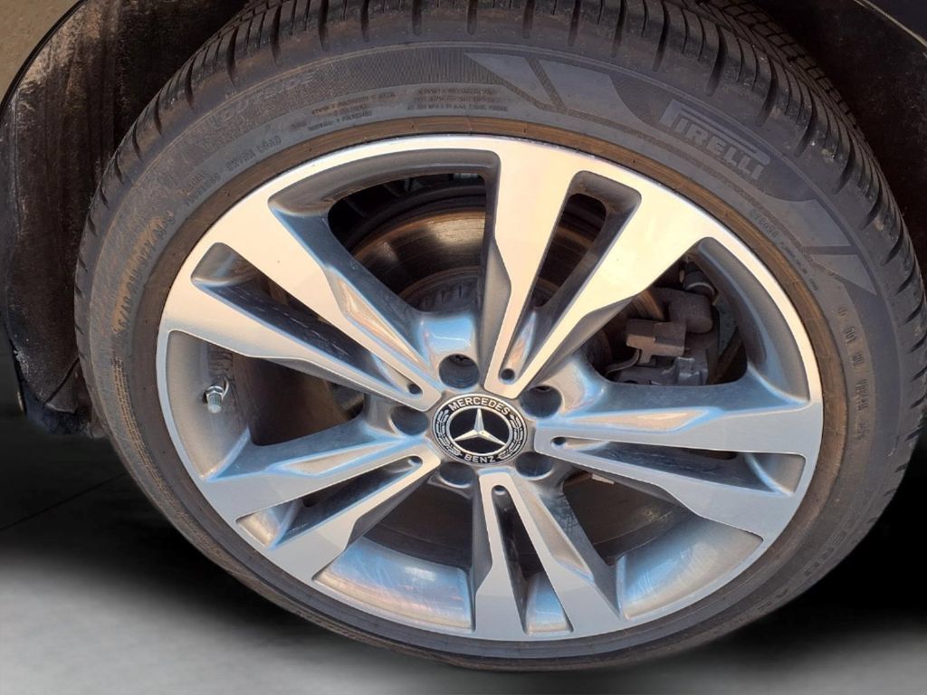 Used 2019 Mercedes-Benz C 300 4MATIC Sedan image 8