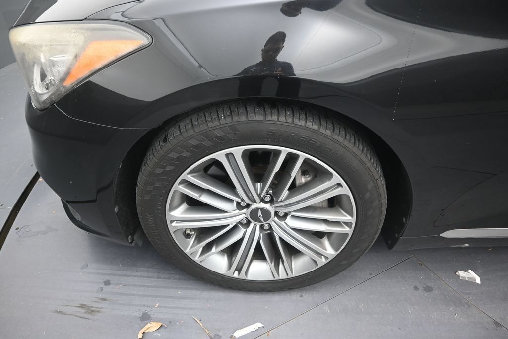 Used 2019 Genesis G80 3.8 RWD image 9