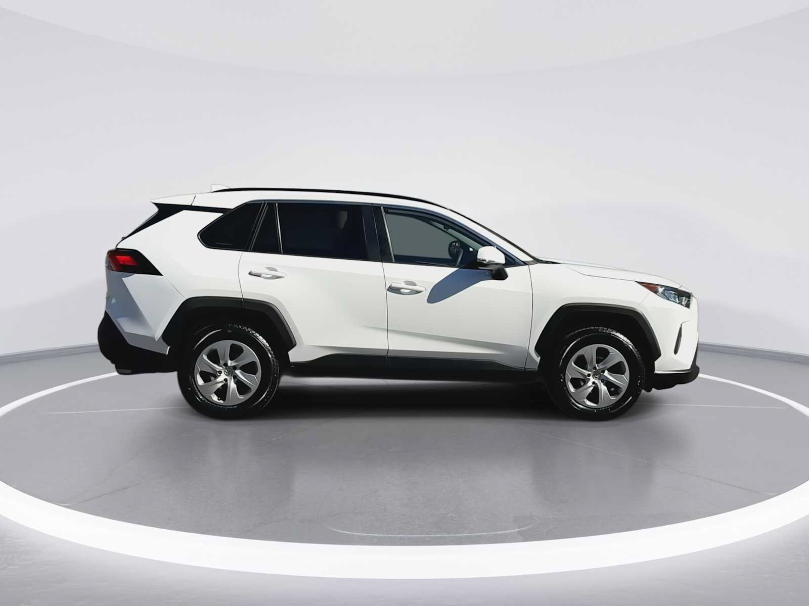 Certified 2021 Toyota RAV4 LE AWD/4WD image 9