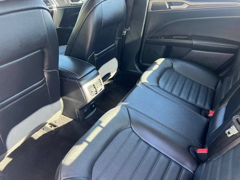 Certified 2018 Ford Fusion Energi SE FWD image 13