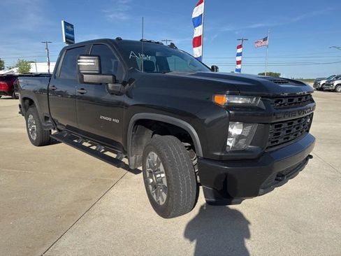 Used 2022 Chevrolet Silverado 2500 Custom w/ Custom Value Package AWD/4WD image 16