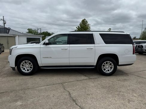 Used 2019 GMC Yukon XL SLT w/ Open Road Package image 2
