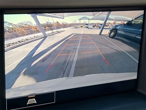 Used 2023 GMC Acadia Denali image 19