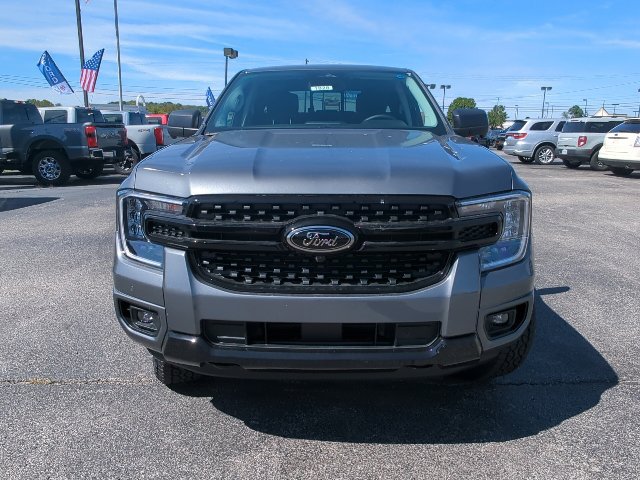 New 2026 Ford Ranger XLT w/ Equipment Group 301A High AWD/4WD image 4