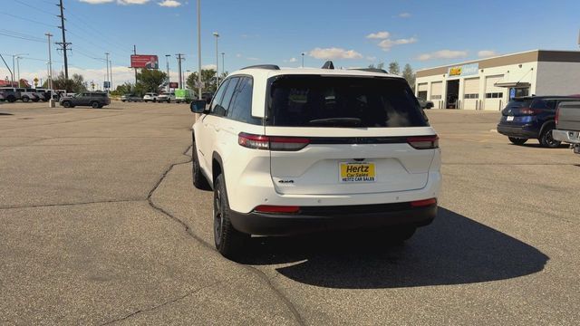 Used 2024 Jeep Grand Cherokee Altitude AWD/4WD image 7