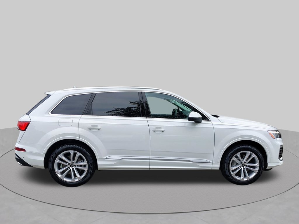 Used 2025 Audi Q7 3.0T Premium Plus AWD/4WD image 10