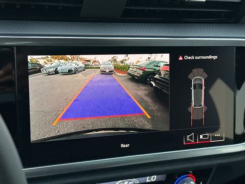 New 2025 Audi Q3 2.0T Premium image 19