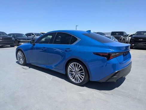 Used 2022 Lexus IS 300 w/ Premium Package RWD image 5