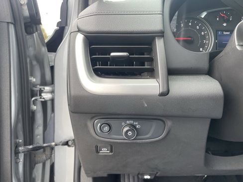 Used 2024 GMC Terrain SLE image 18