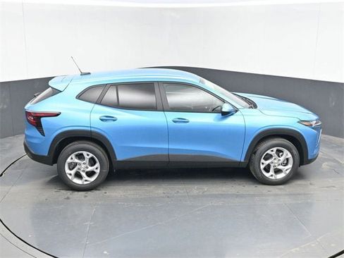 New 2026 Chevrolet Trax LS image 38